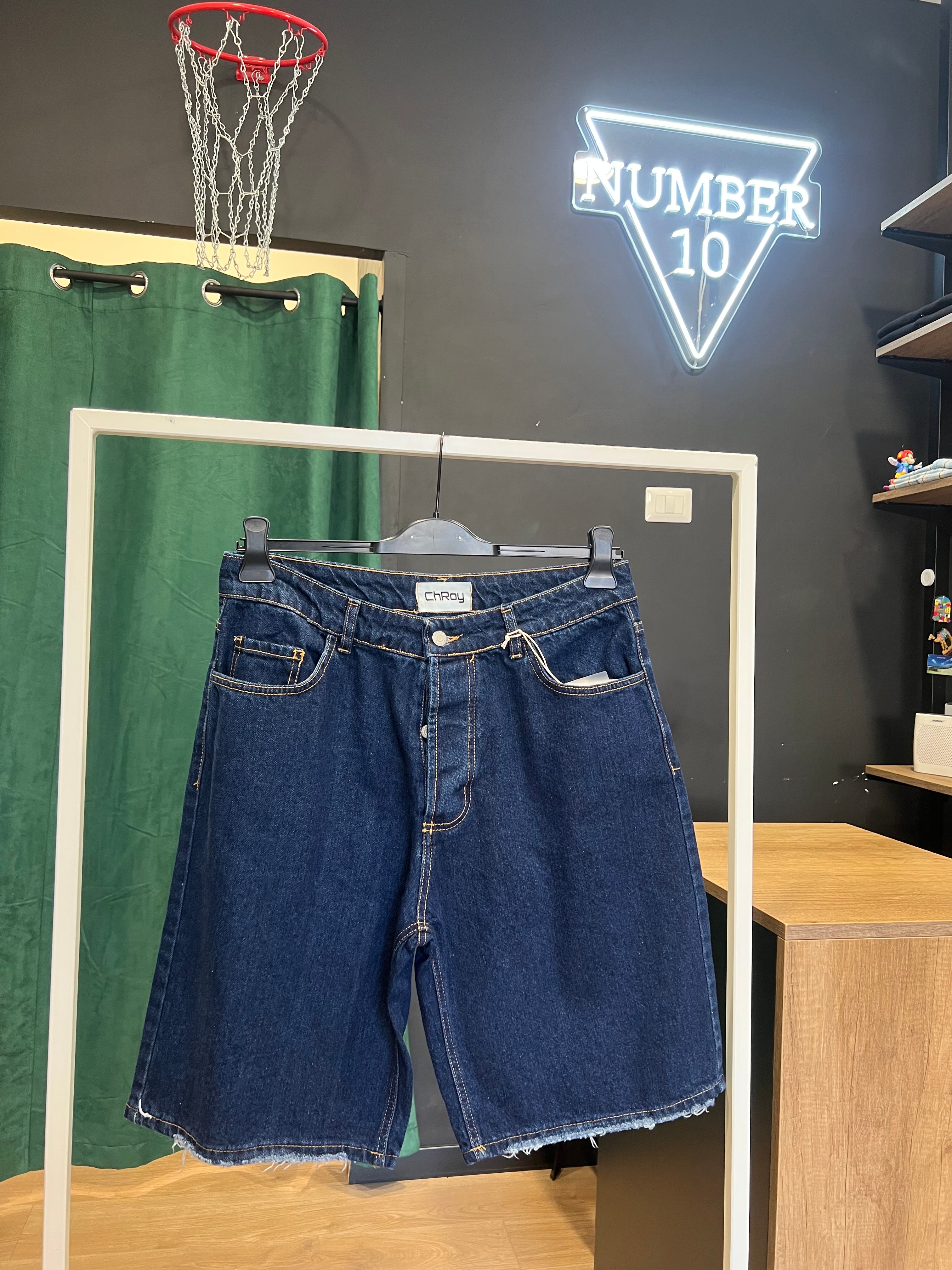 Bermuda Jeans