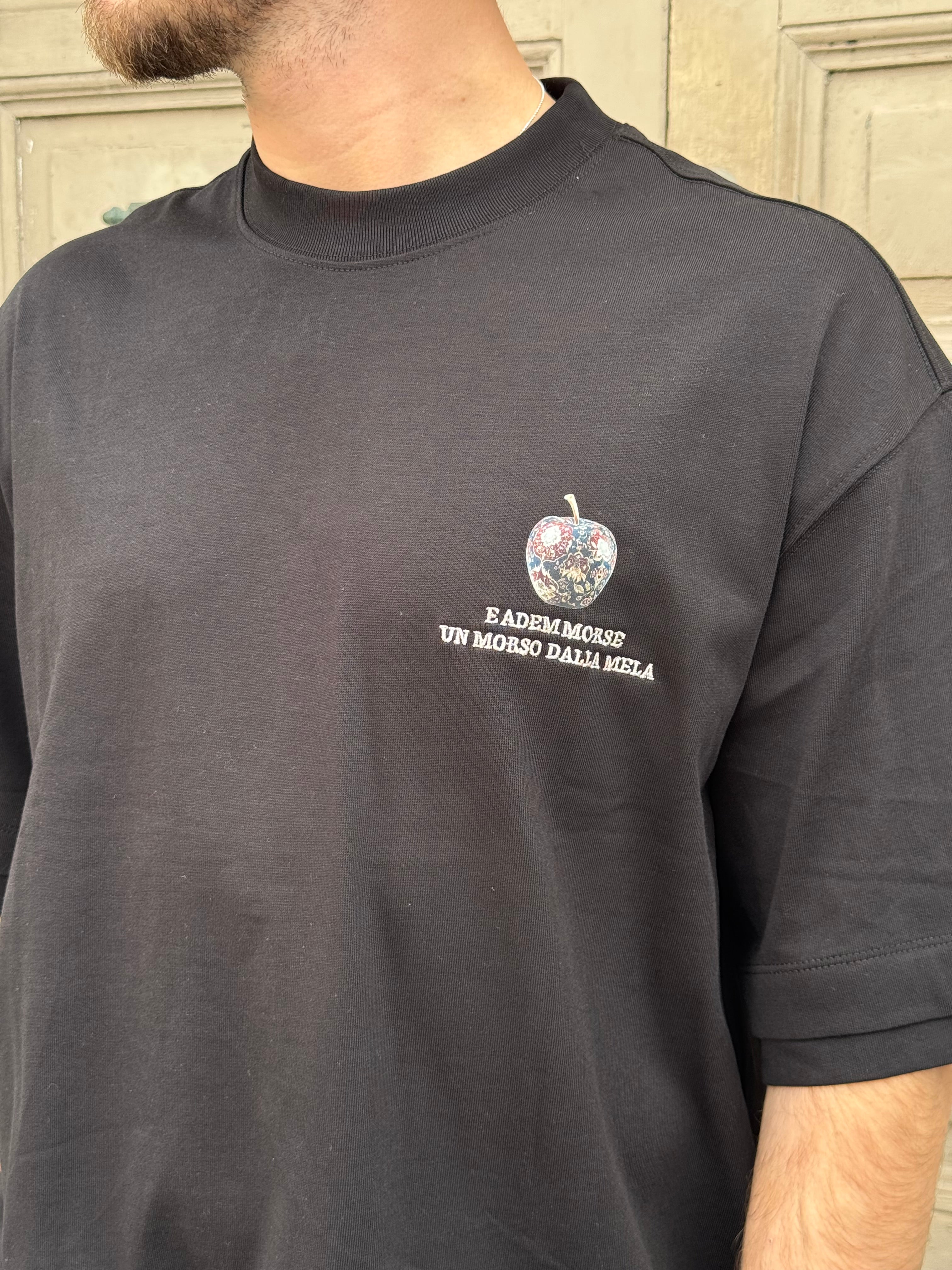 T-shirt “Mela”