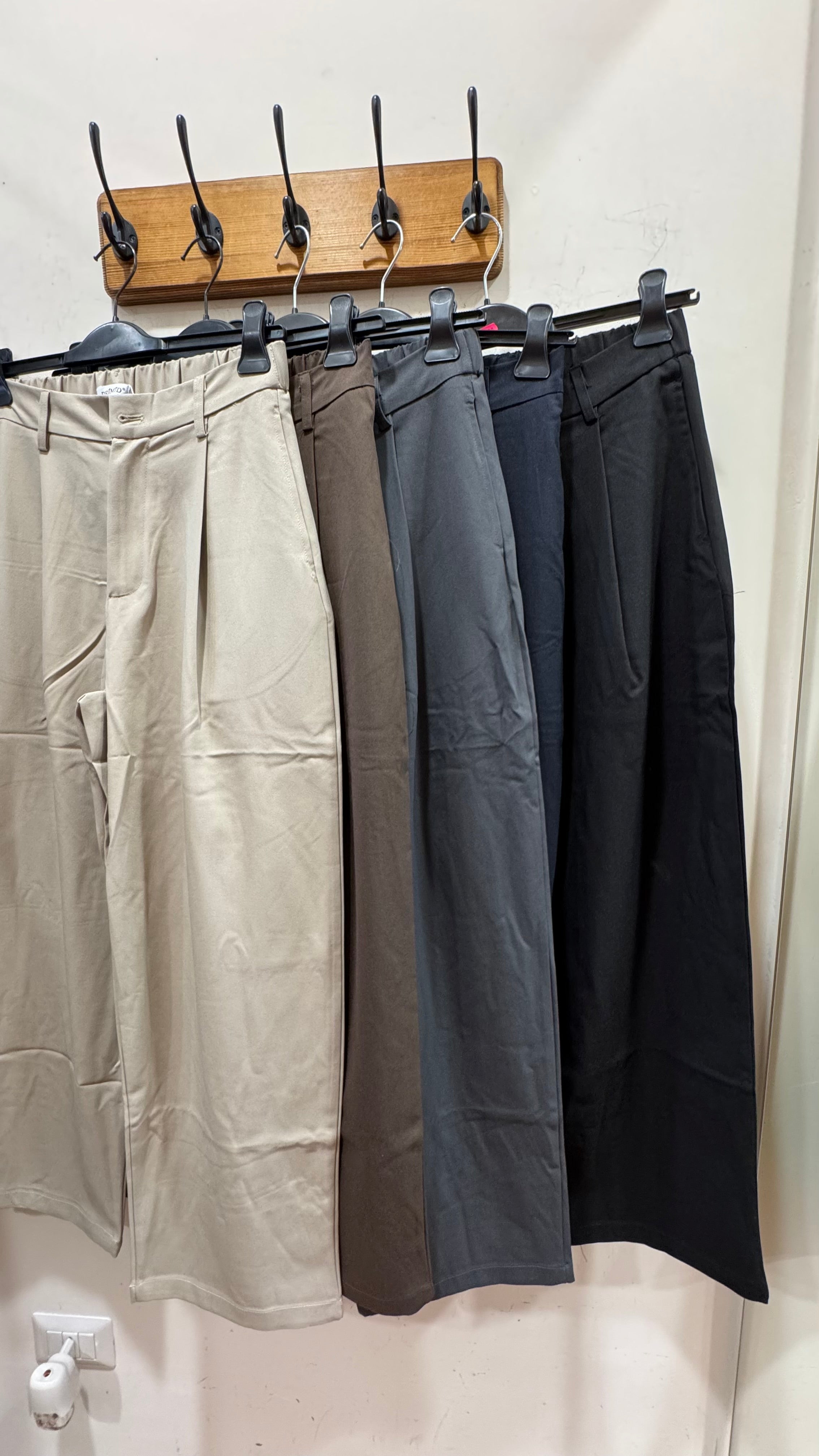 Pantalone Street