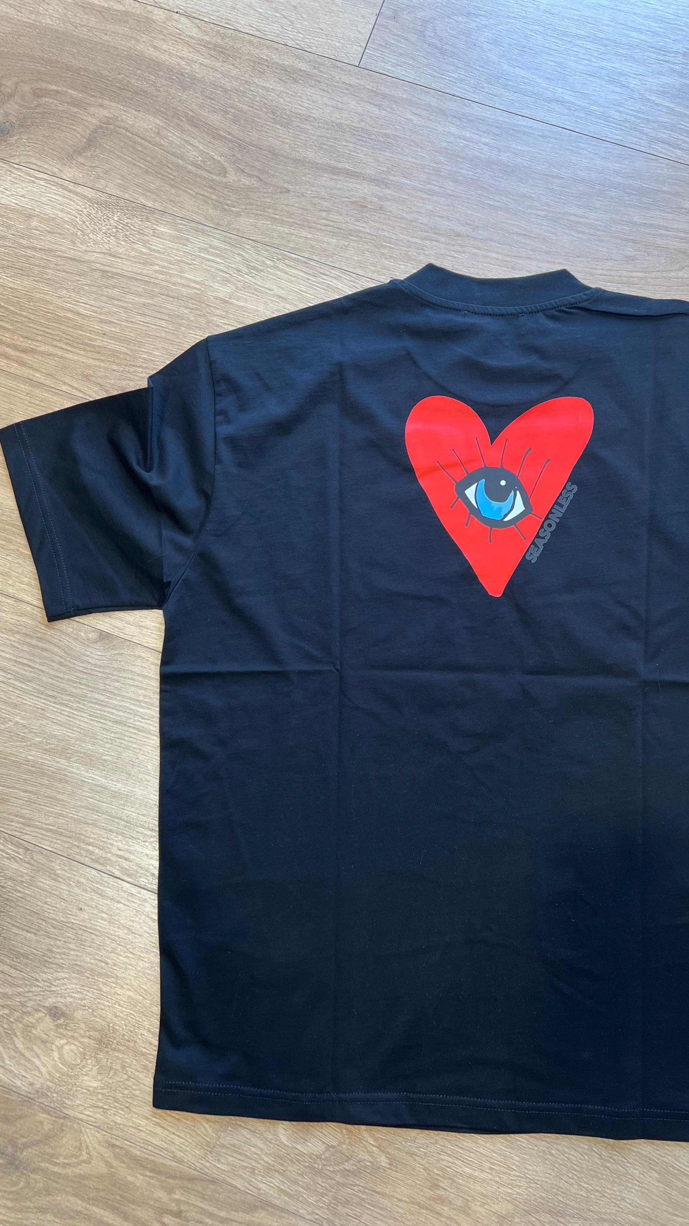 Tshirt Heart Eyes